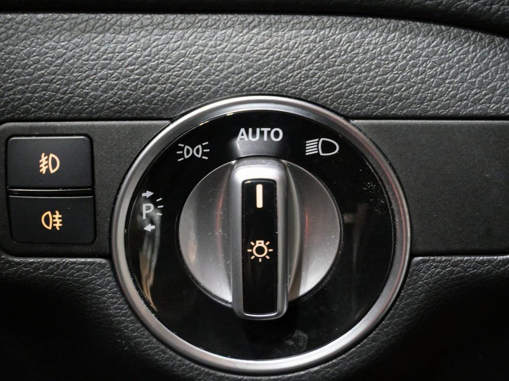 used 2020 Mercedes-Benz GLA 250 car, priced at $20,900