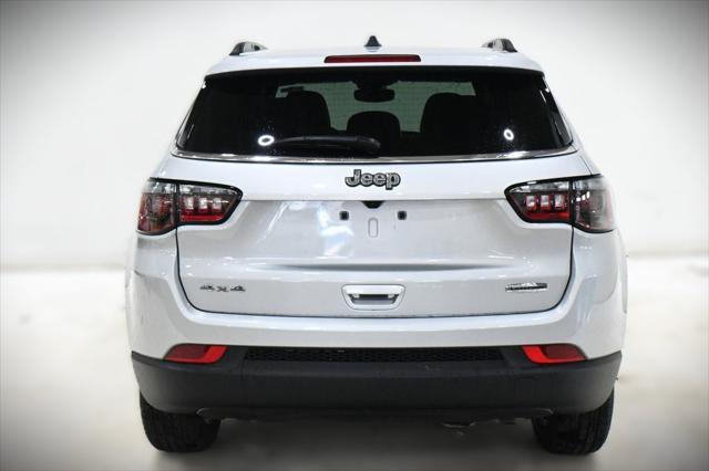 new 2025 Jeep Compass car, priced at $29,628