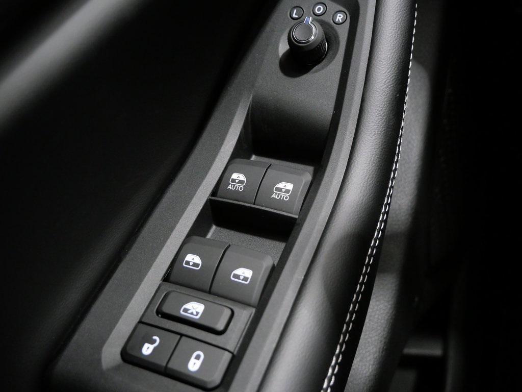 new 2025 Jeep Grand Cherokee L car, priced at $42,656