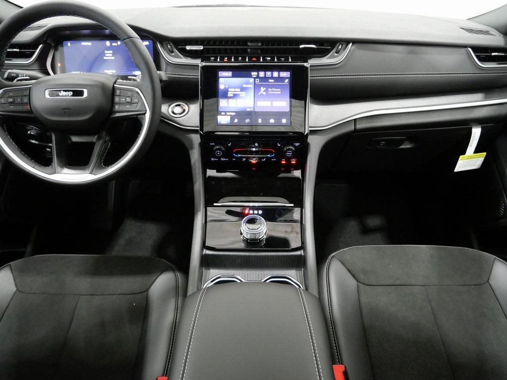 new 2025 Jeep Grand Cherokee L car, priced at $42,656