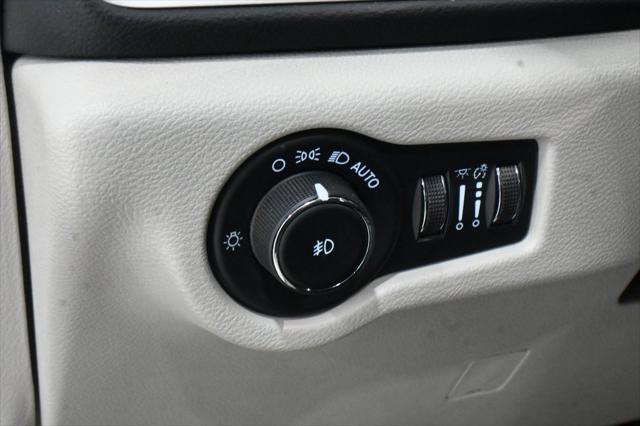 used 2023 Chrysler Pacifica car, priced at $22,900