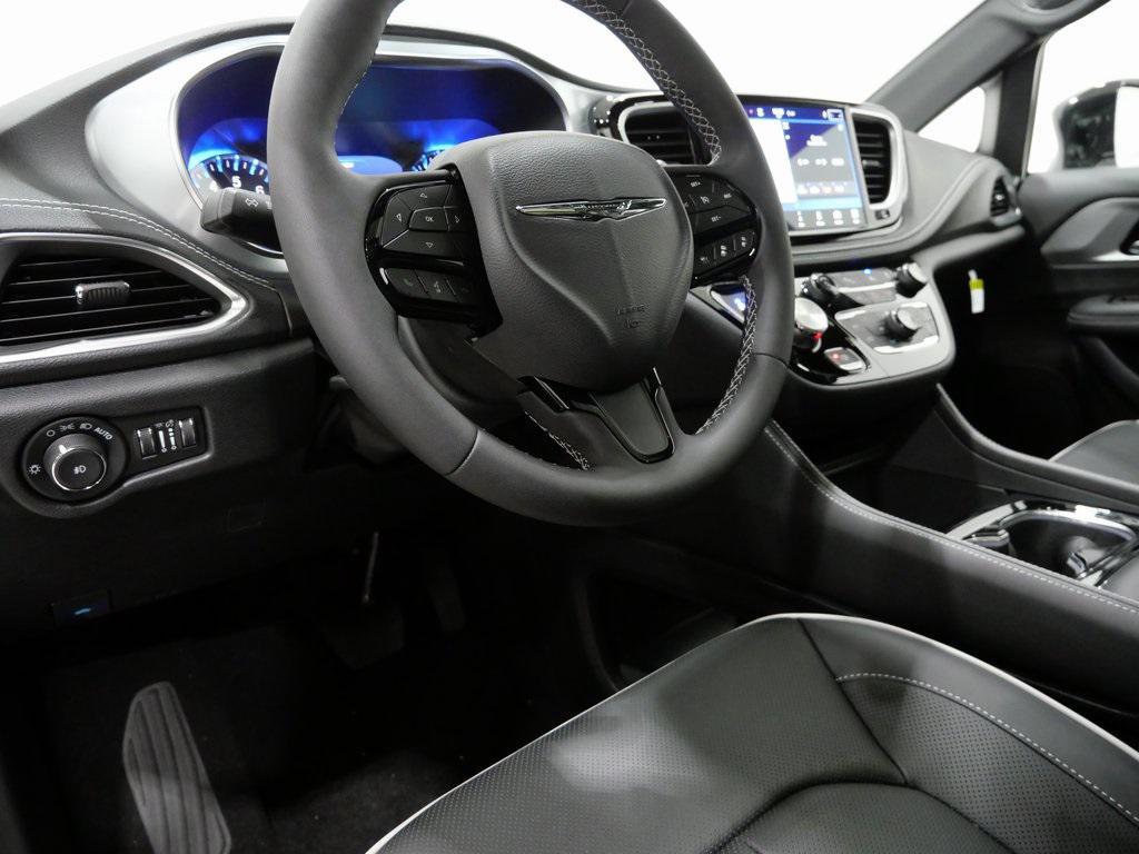 new 2026 Chrysler Pacifica car, priced at $47,427