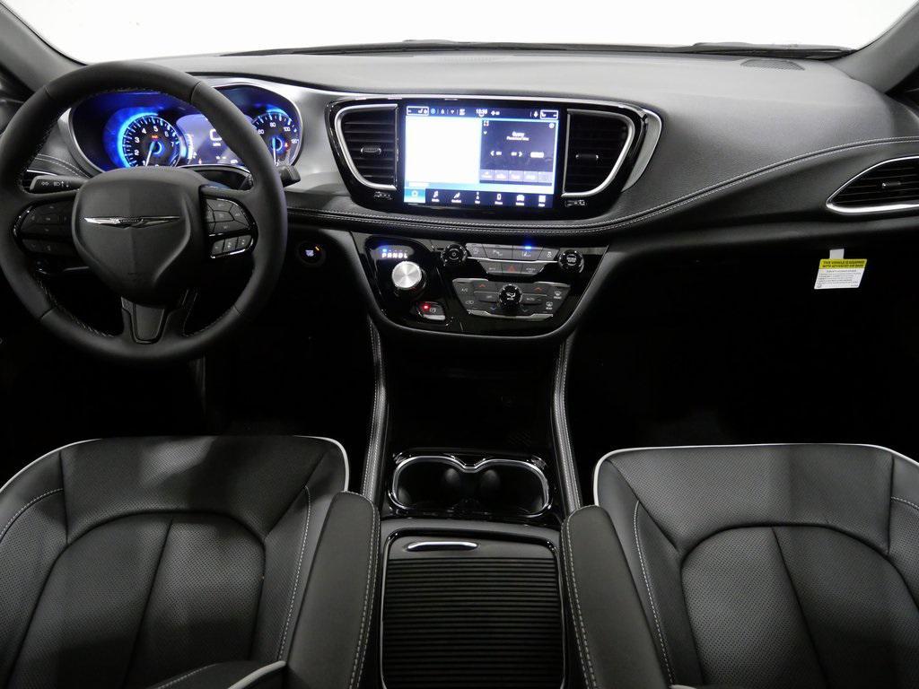 new 2026 Chrysler Pacifica car, priced at $47,427
