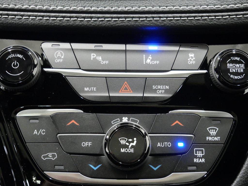 new 2026 Chrysler Pacifica car, priced at $47,427