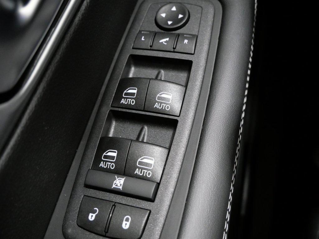 new 2026 Chrysler Pacifica car, priced at $47,427