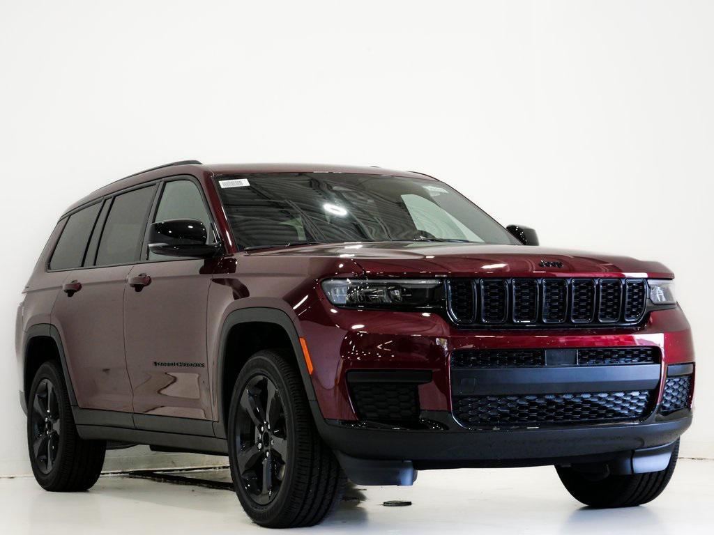 new 2025 Jeep Grand Cherokee L car, priced at $42,731