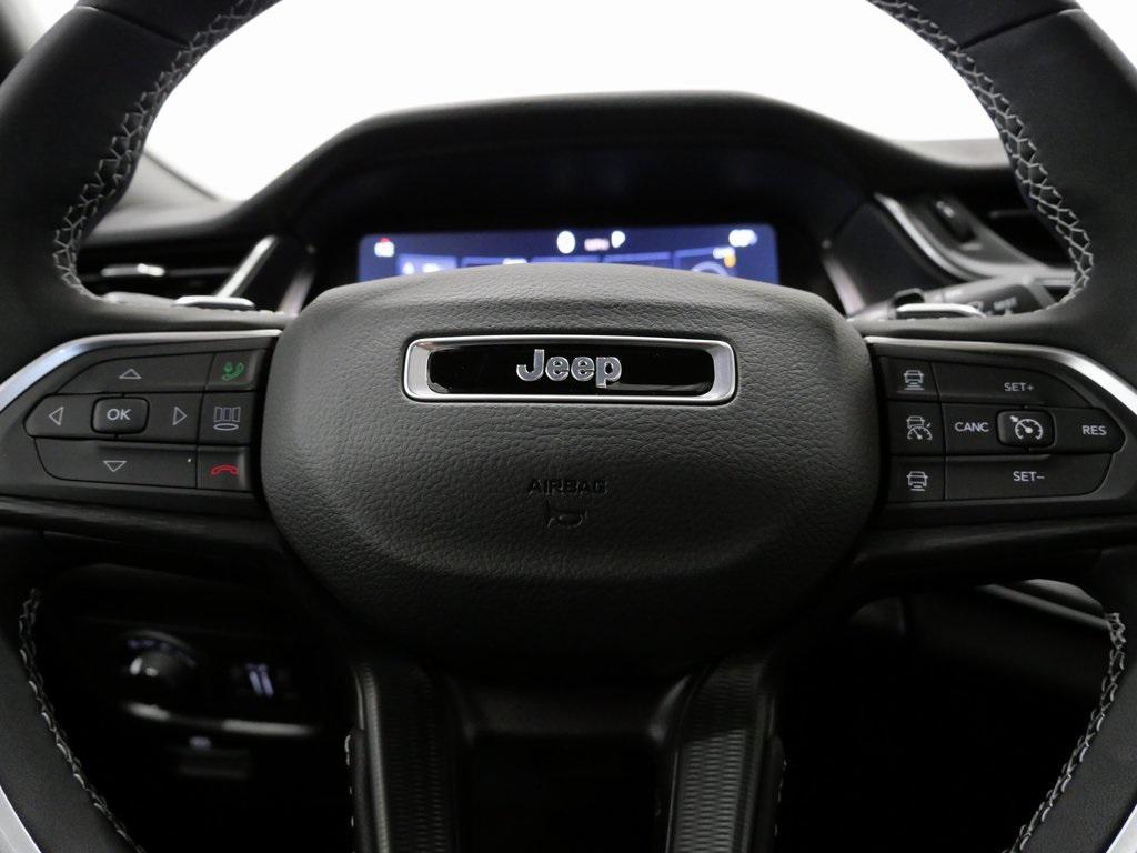 new 2025 Jeep Grand Cherokee L car, priced at $42,731
