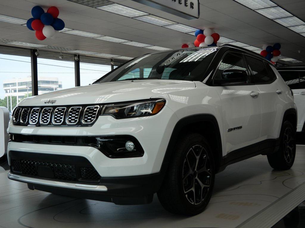 new 2025 Jeep Compass car, priced at $28,762