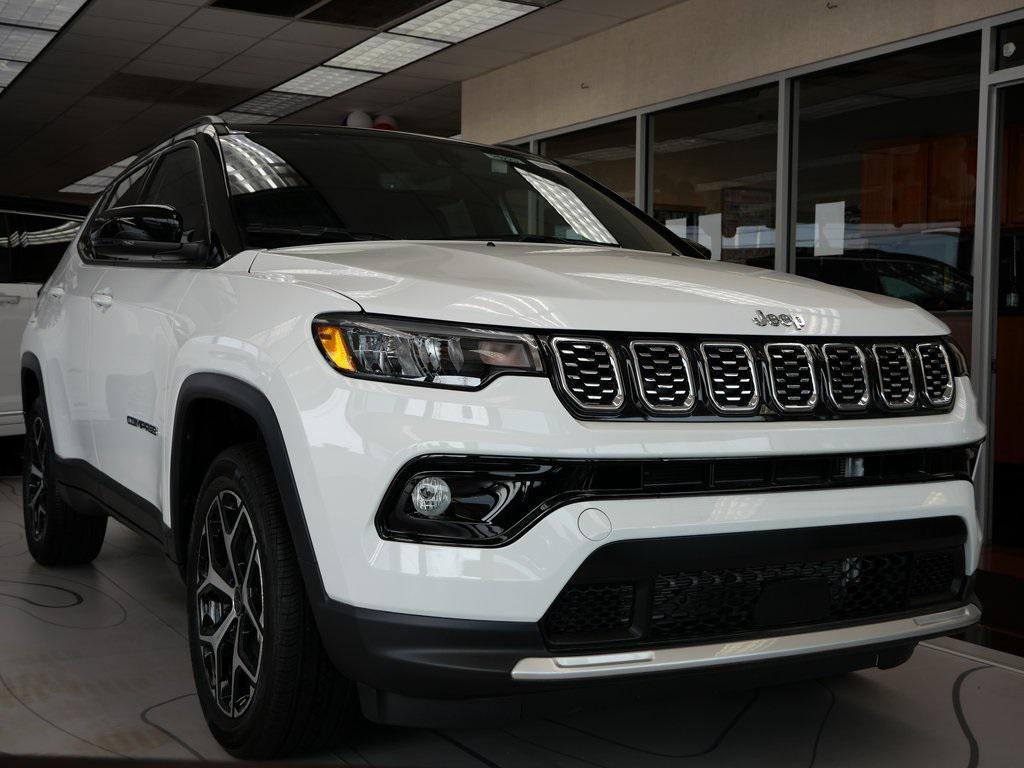 new 2025 Jeep Compass car, priced at $28,762