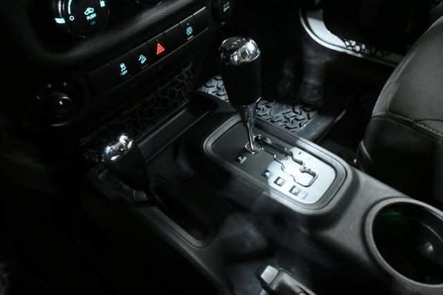 used 2015 Jeep Wrangler Unlimited car, priced at $15,500