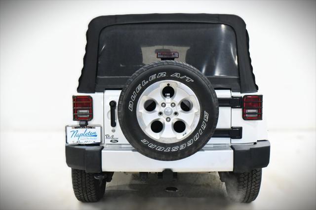 used 2015 Jeep Wrangler Unlimited car, priced at $15,500