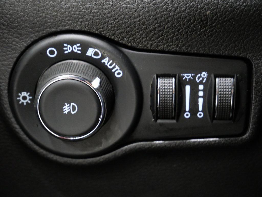 used 2023 Jeep Compass car, priced at $21,500