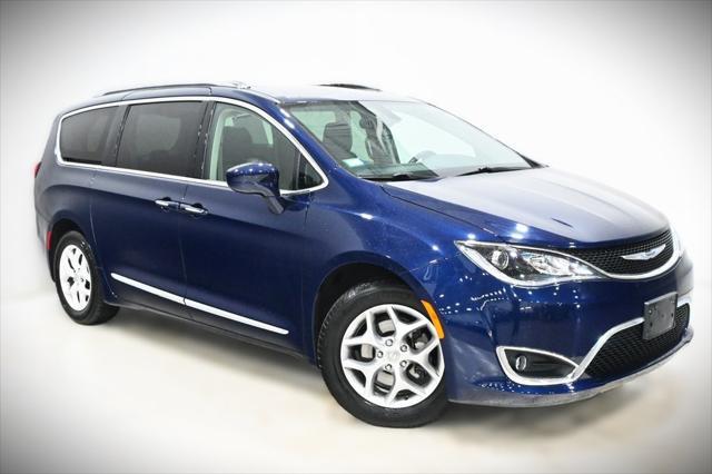 used 2018 Chrysler Pacifica car, priced at $17,300