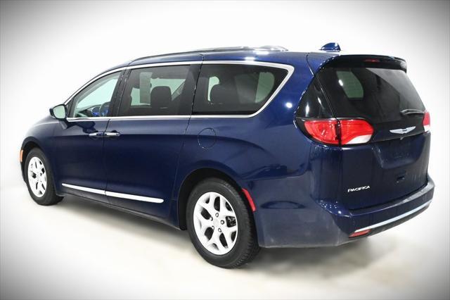 used 2018 Chrysler Pacifica car, priced at $17,300