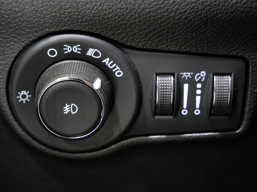 used 2022 Jeep Compass car, priced at $22,700