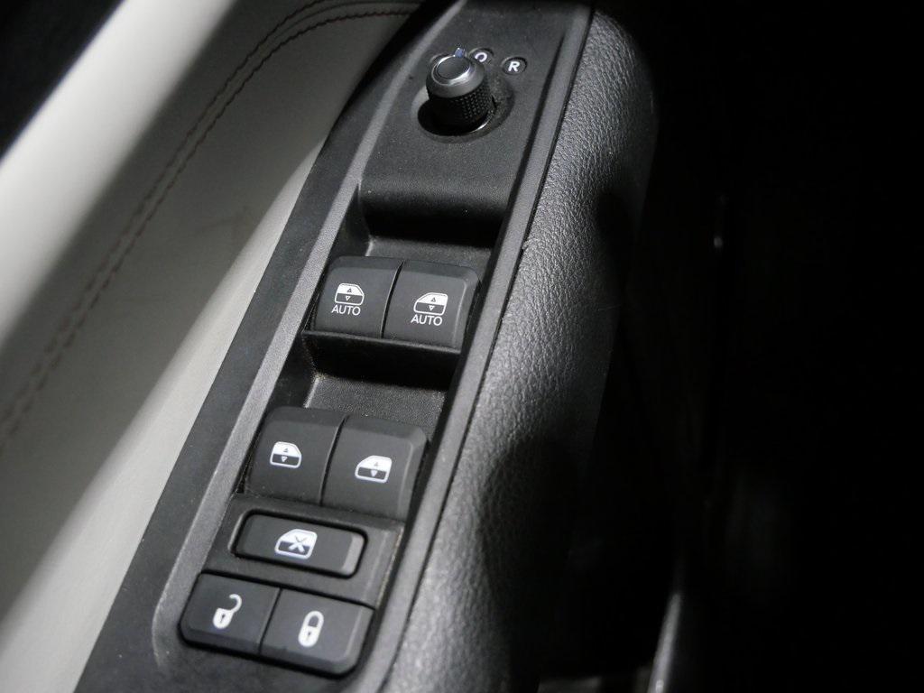 used 2022 Jeep Compass car, priced at $22,700