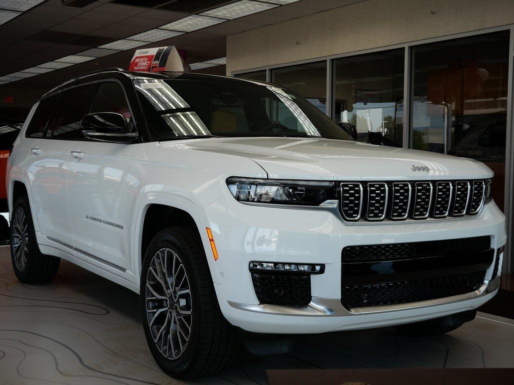 new 2025 Jeep Grand Cherokee L car, priced at $61,824