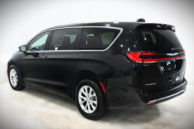 new 2025 Chrysler Pacifica car, priced at $41,406