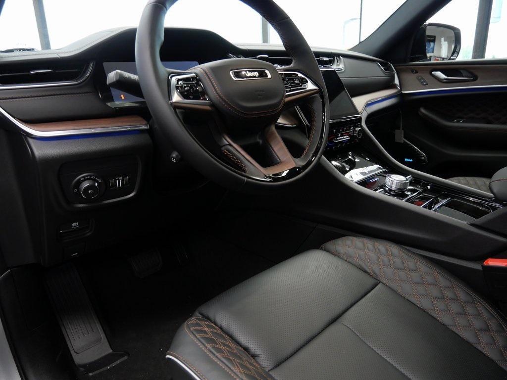 new 2025 Jeep Grand Cherokee car, priced at $60,485
