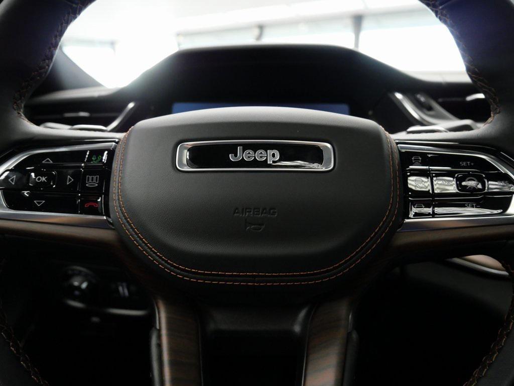 new 2025 Jeep Grand Cherokee car, priced at $60,485