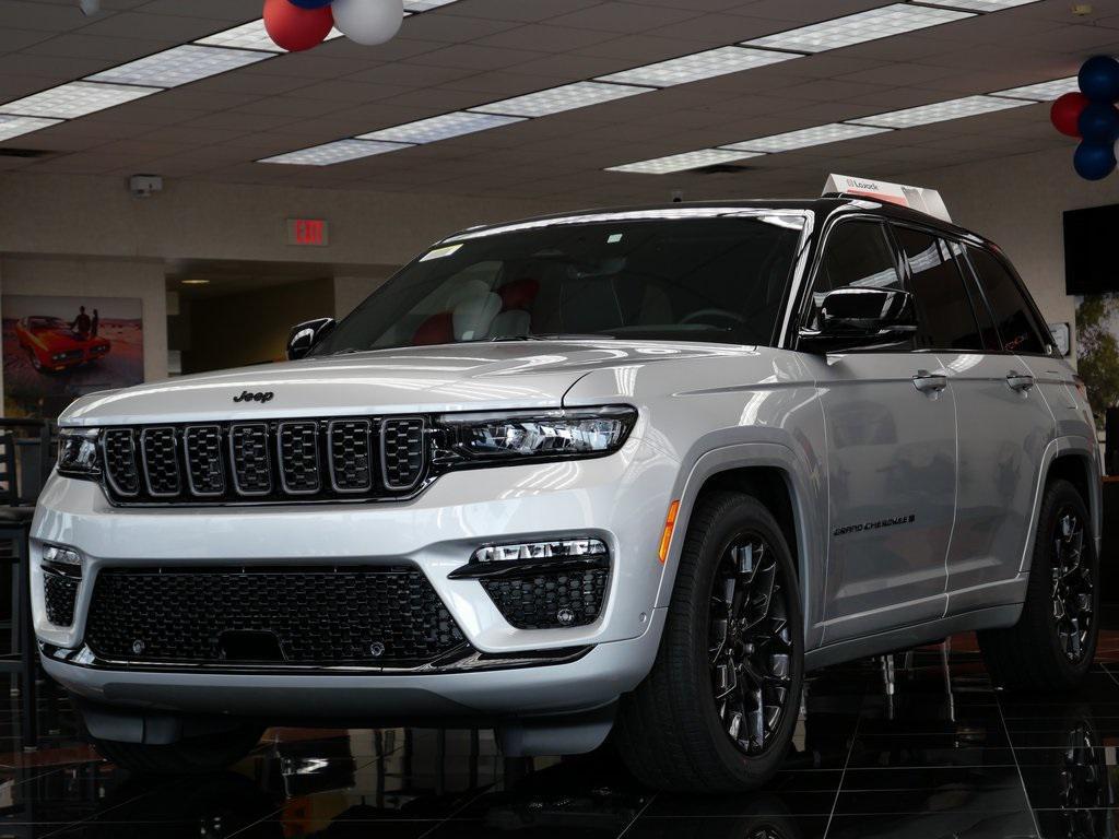 new 2025 Jeep Grand Cherokee car, priced at $60,485