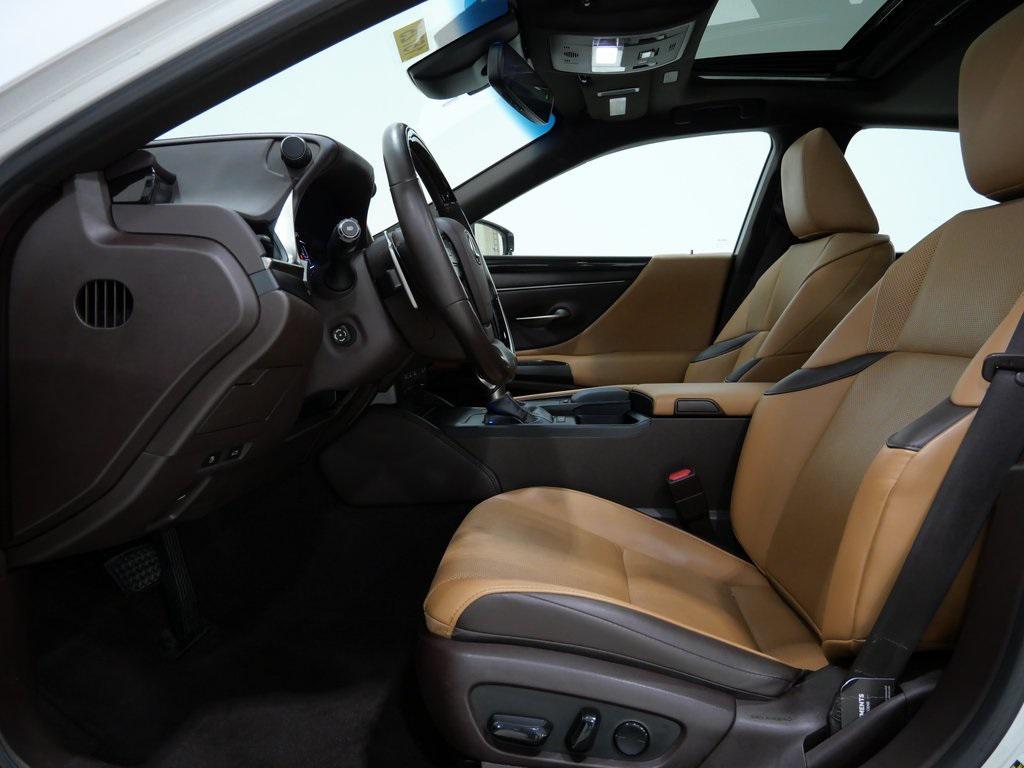used 2019 Lexus ES 350 car, priced at $27,900