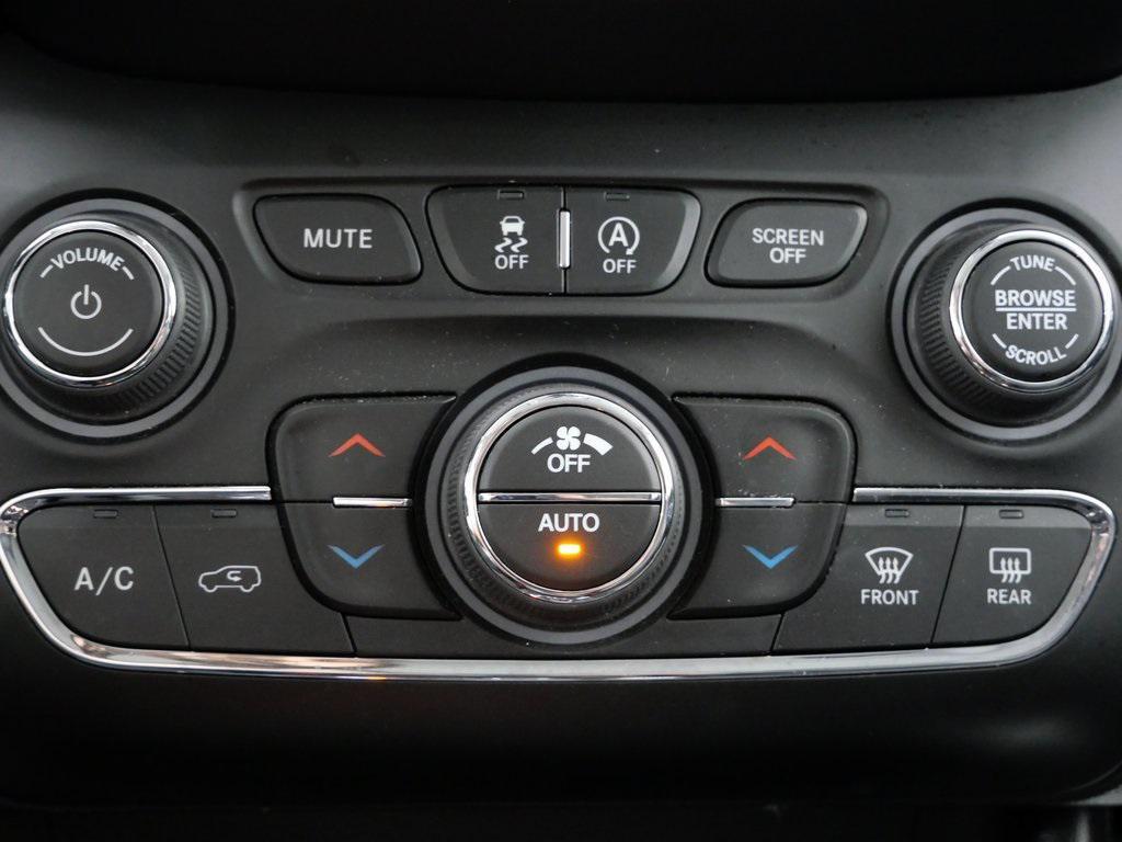used 2022 Jeep Cherokee car, priced at $26,000