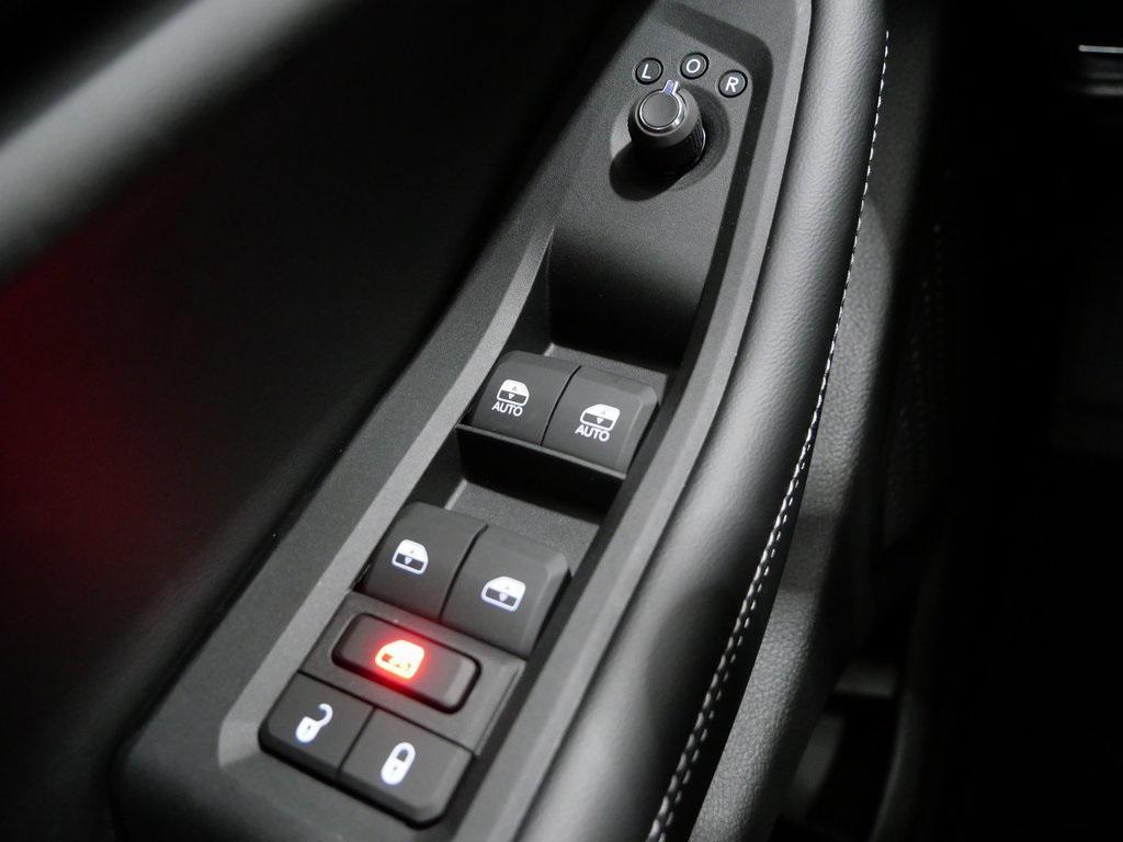 new 2025 Jeep Grand Cherokee L car, priced at $42,656