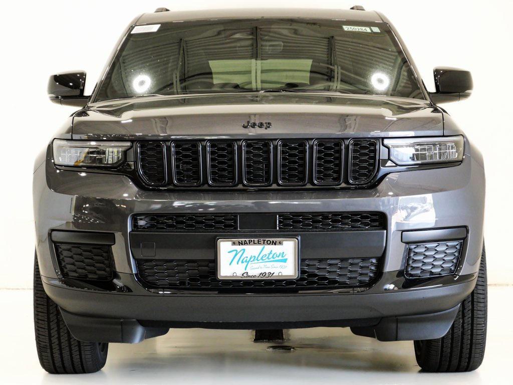 new 2025 Jeep Grand Cherokee L car, priced at $42,656
