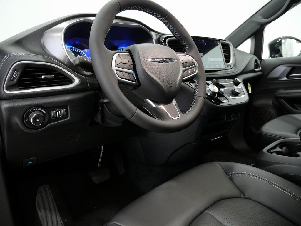 new 2026 Chrysler Pacifica car, priced at $45,162