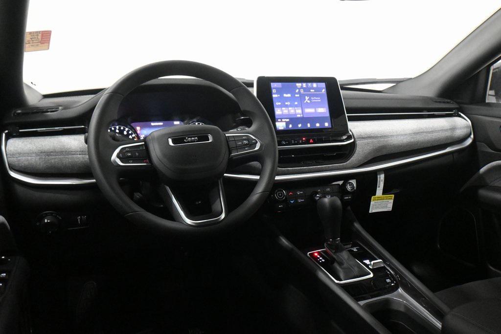new 2025 Jeep Compass car, priced at $23,034