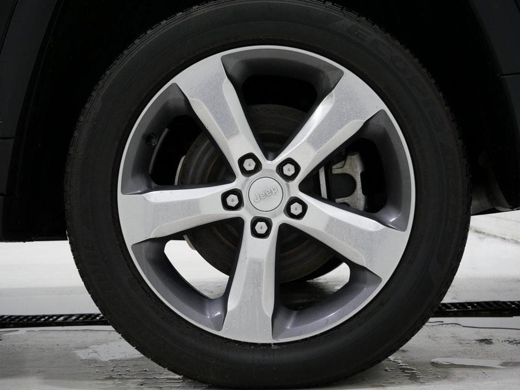 used 2022 Jeep Grand Cherokee L car, priced at $28,000