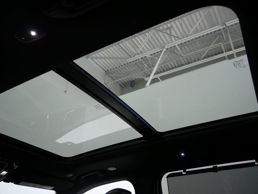 used 2022 Jeep Grand Cherokee car, priced at $35,000