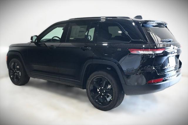 new 2025 Jeep Grand Cherokee car, priced at $40,872