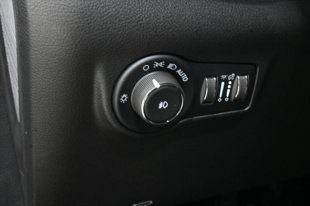 new 2025 Jeep Compass car, priced at $27,188