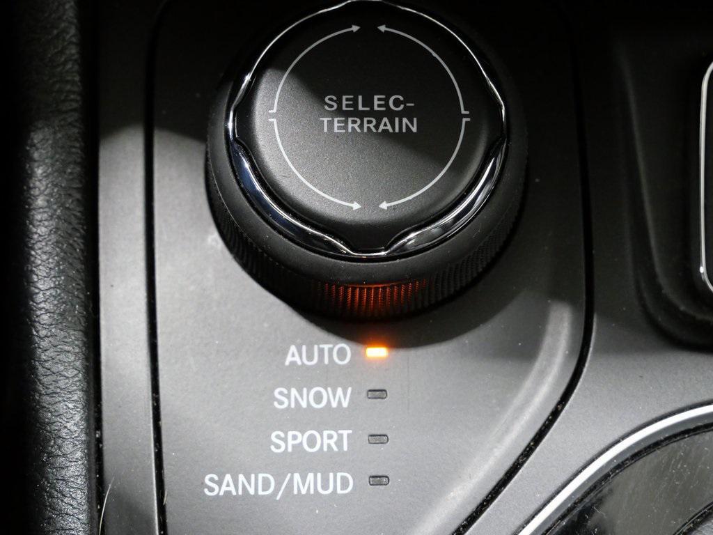 used 2023 Jeep Cherokee car, priced at $22,300