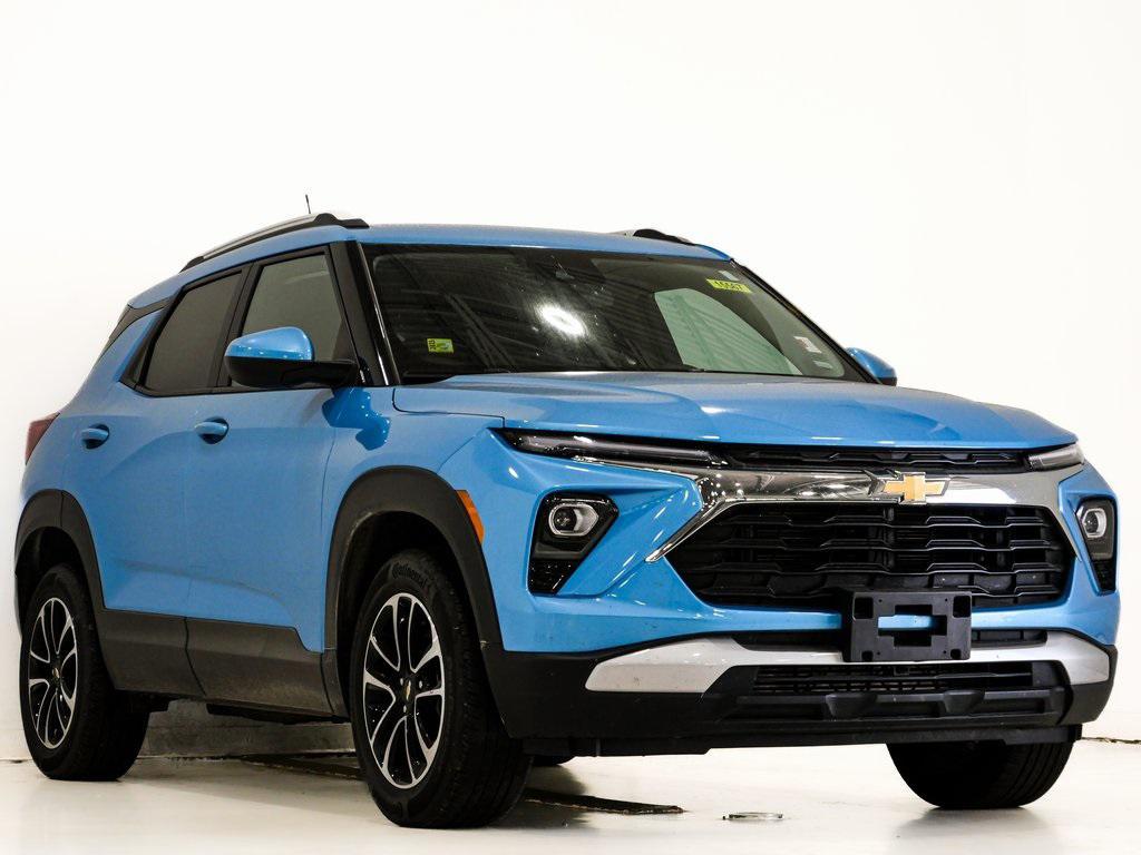used 2025 Chevrolet TrailBlazer car, priced at $22,000