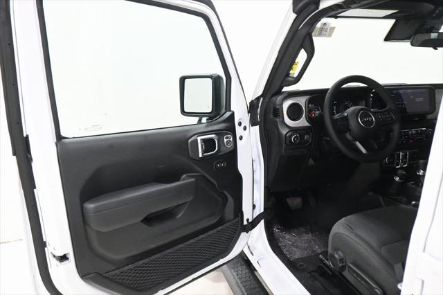 new 2025 Jeep Wrangler car, priced at $47,293