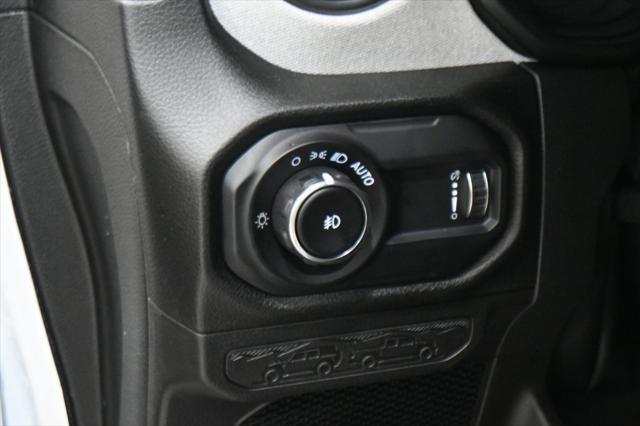new 2025 Jeep Wrangler car, priced at $47,293