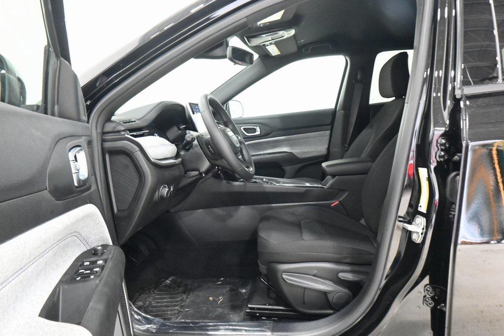 new 2025 Jeep Compass car, priced at $23,854