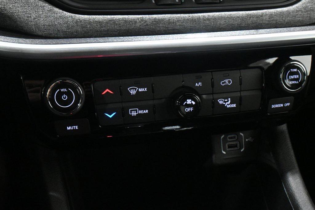 new 2025 Jeep Compass car, priced at $23,854