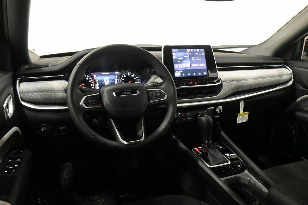 new 2025 Jeep Compass car, priced at $23,854