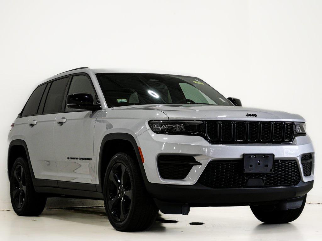used 2023 Jeep Grand Cherokee car, priced at $29,800