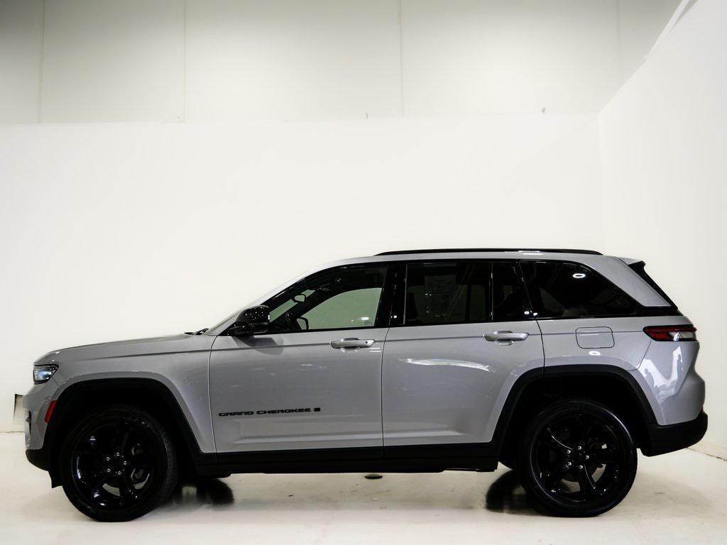 used 2023 Jeep Grand Cherokee car, priced at $29,800