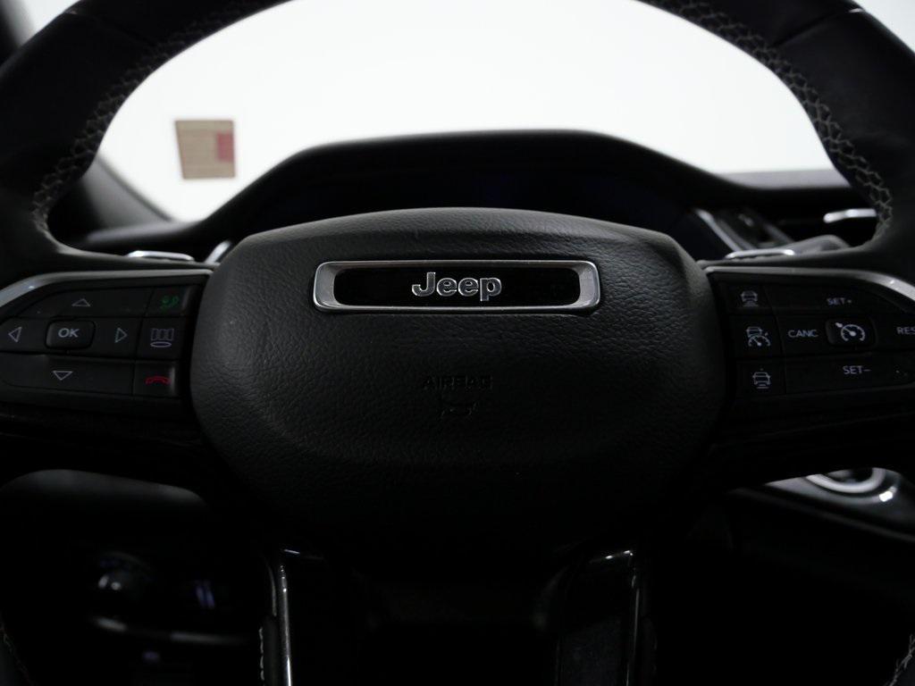 used 2023 Jeep Grand Cherokee car, priced at $29,800