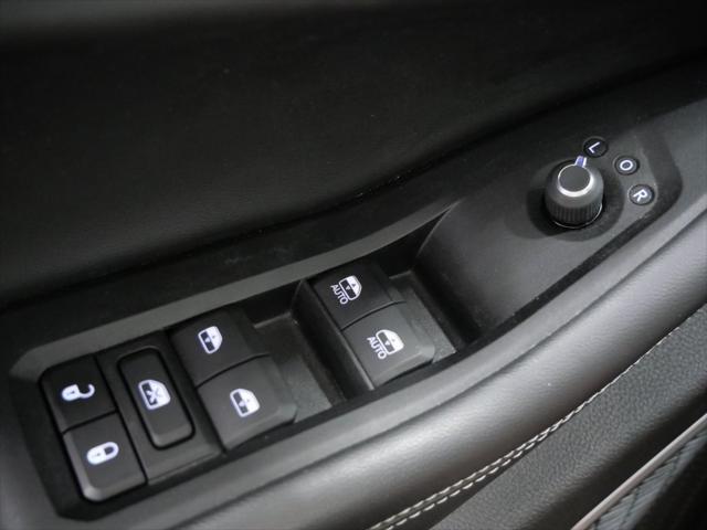 used 2022 Jeep Grand Cherokee L car, priced at $32,000