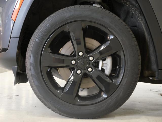 used 2022 Jeep Grand Cherokee L car, priced at $32,000