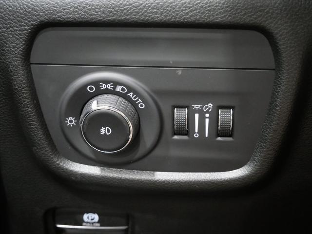 used 2022 Jeep Grand Cherokee L car, priced at $32,000
