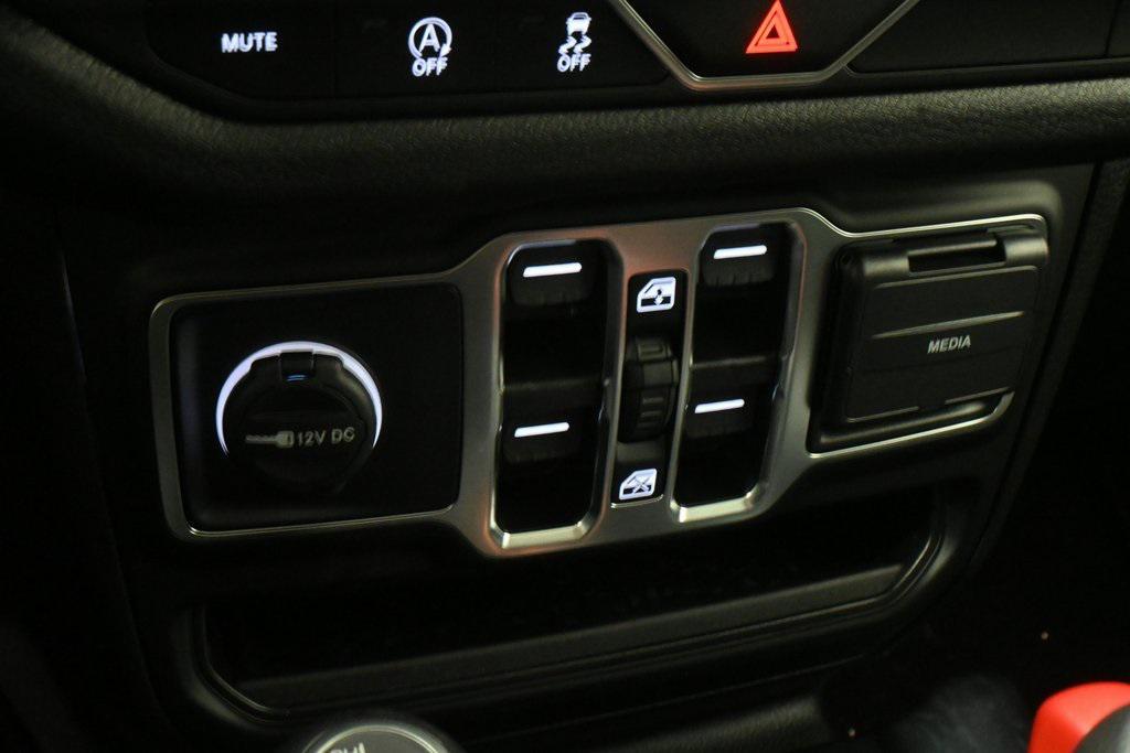 new 2025 Jeep Wrangler car, priced at $42,596