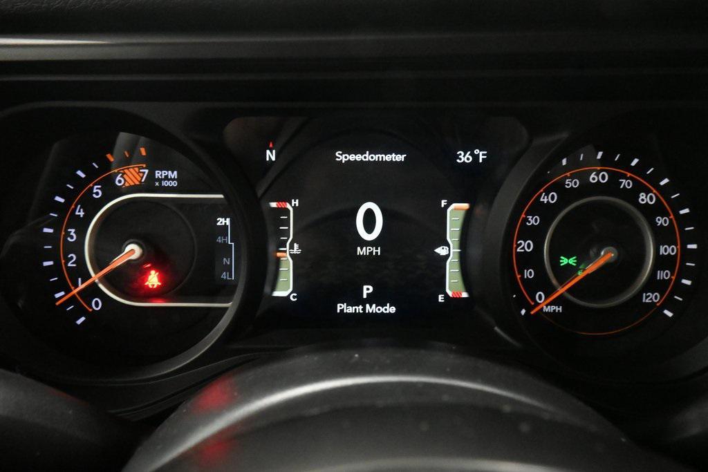 new 2025 Jeep Wrangler car, priced at $42,596